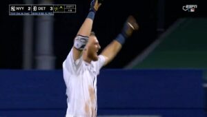 Parker Meadows scores a walkoff hit at the Little League Classic to win for the Tigers against the Yankees