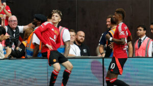 Manchester United beat third division Barnsley 7-0 in the English League Cup